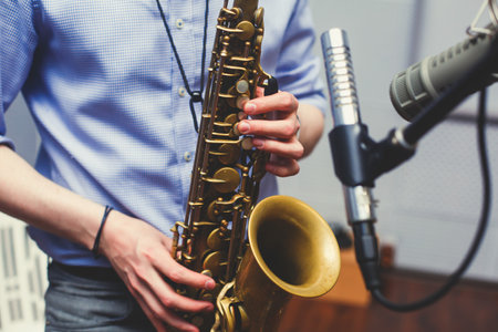 Saksofonai: džiazo sielos balsas